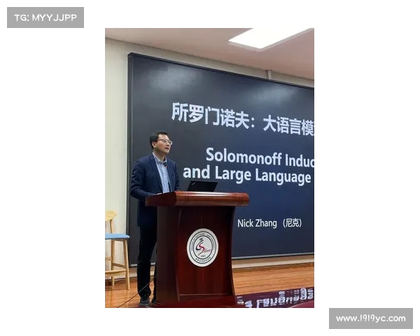 美女记者雷:走在新闻前沿,展现专业与魅力并存的风采(记者雷萌) 美女记者雷:走在新闻前沿,展现专业与魅力并存的风采(记者雷萌)
