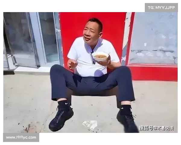 于东来夜市划拳与喝酒:金钱不能买的快乐心境 于东来夜市划拳与喝酒:金钱不能买的快乐心境